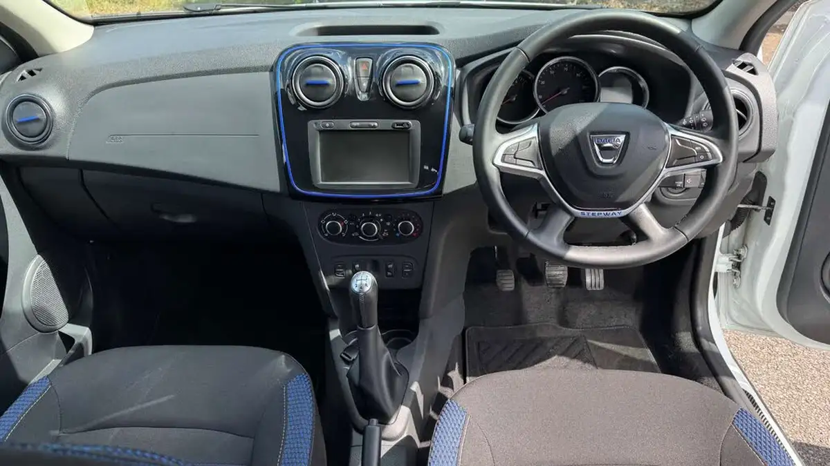 2020-dacia-sandero-stepway-09-tce-se-twenty-big-22