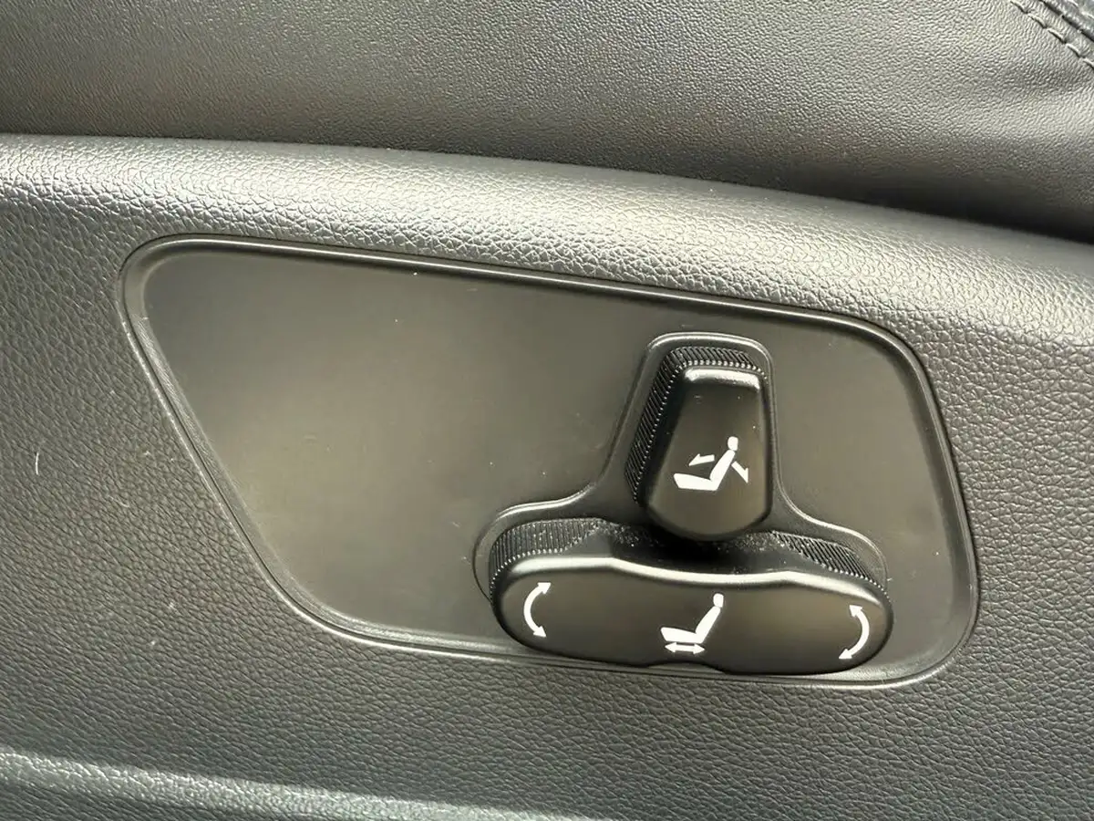 2022-kgm-ssangyong-korando-15-ultimate-auto-big-33
