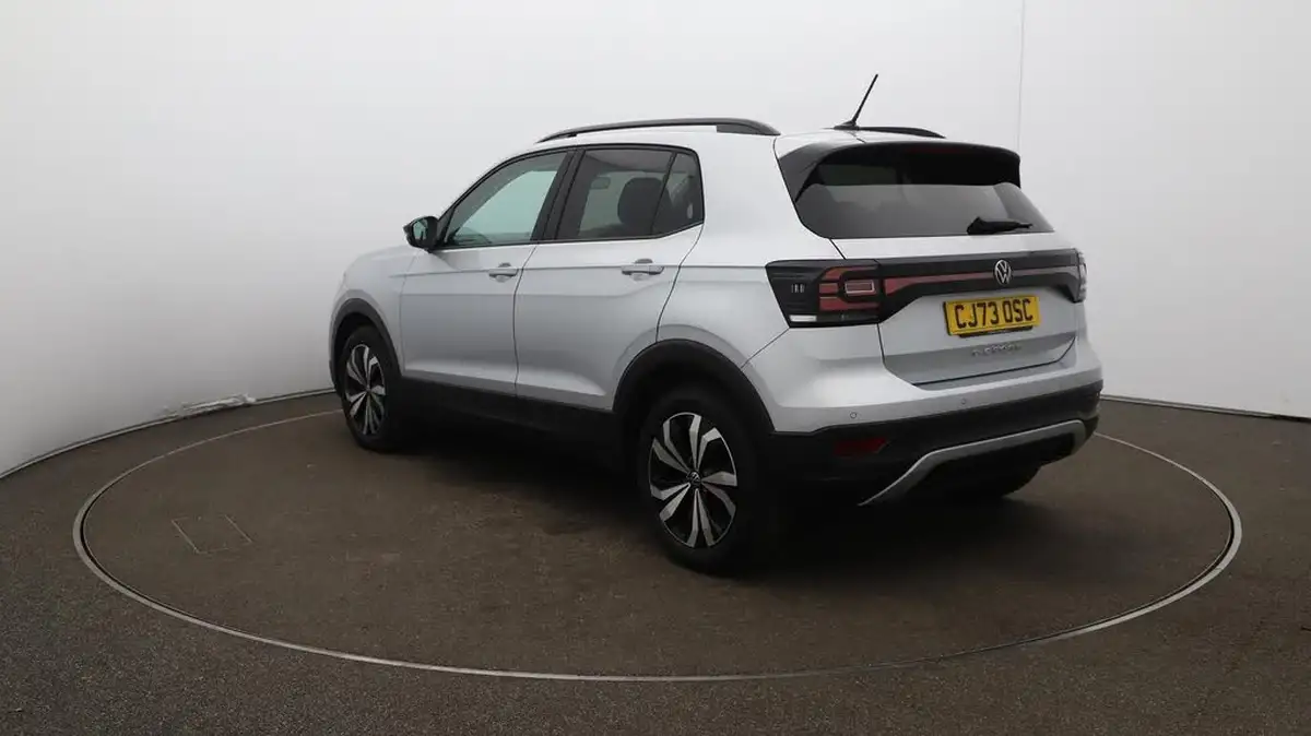 2023-volkswagen-t-cross-10-tsi-black-edition-110ps-dsg-big-61