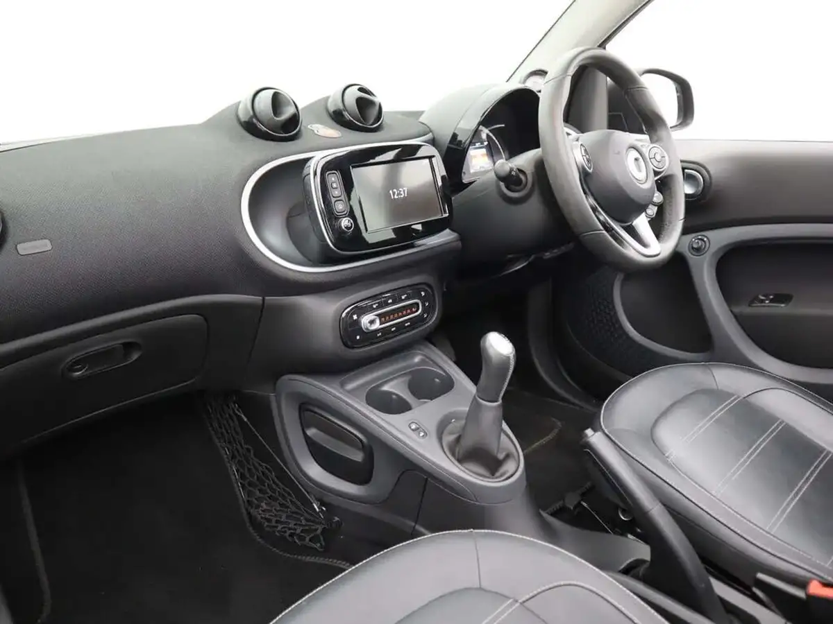 2019-smart-fortwo-10-prime-premium-cabriolet-big-12
