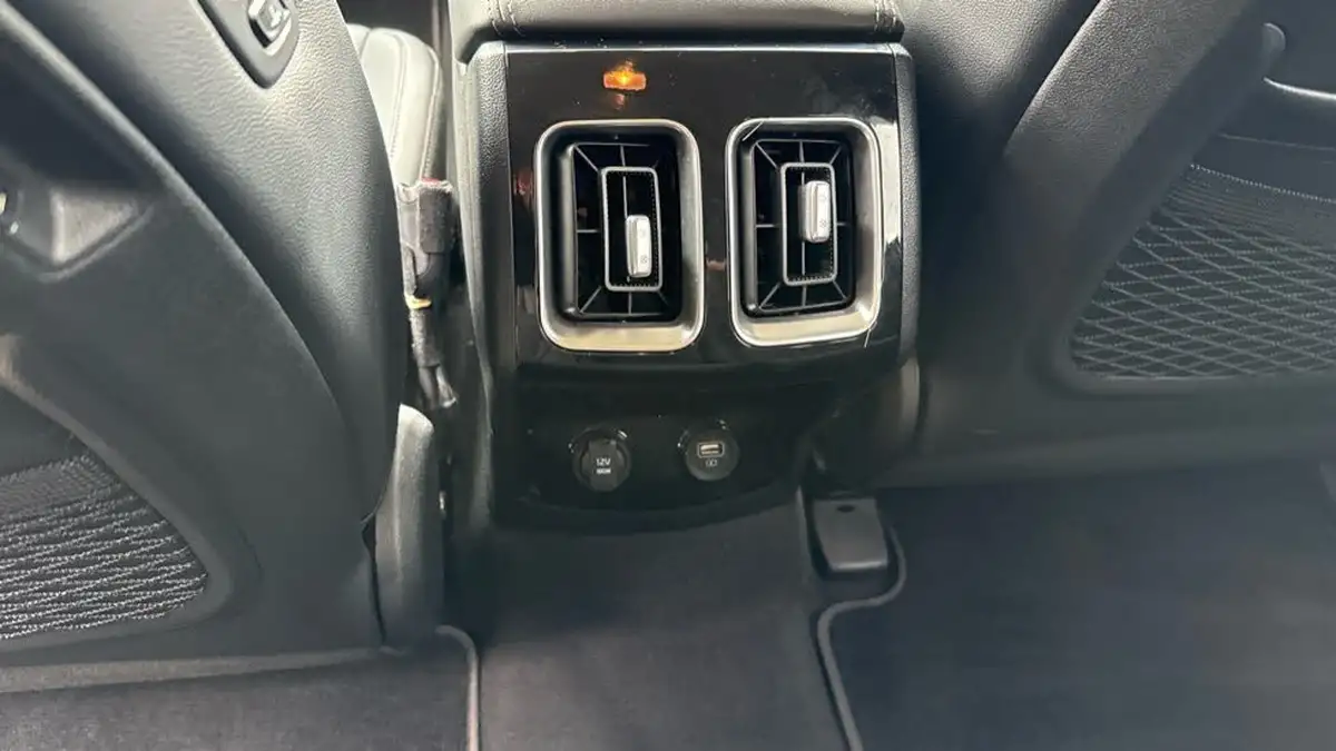 2022-kia-sorento-16-t-gdi-3-261bhp-phev-big-22