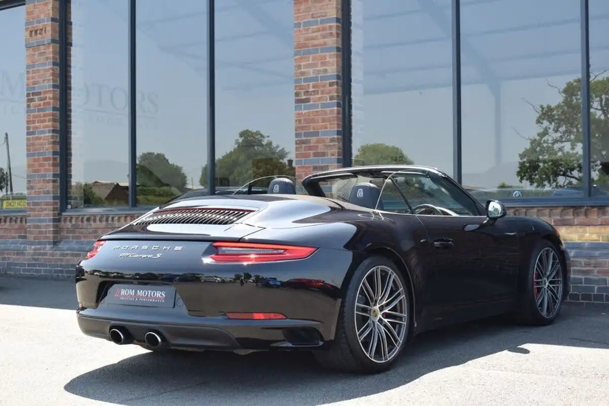 2018-porsche-911-30-carrera-s-420bhp-cabriolet-pdk-big-59