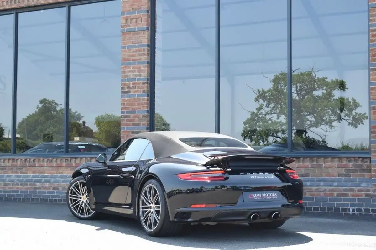2018-porsche-911-30-carrera-s-420bhp-cabriolet-pdk-big-7