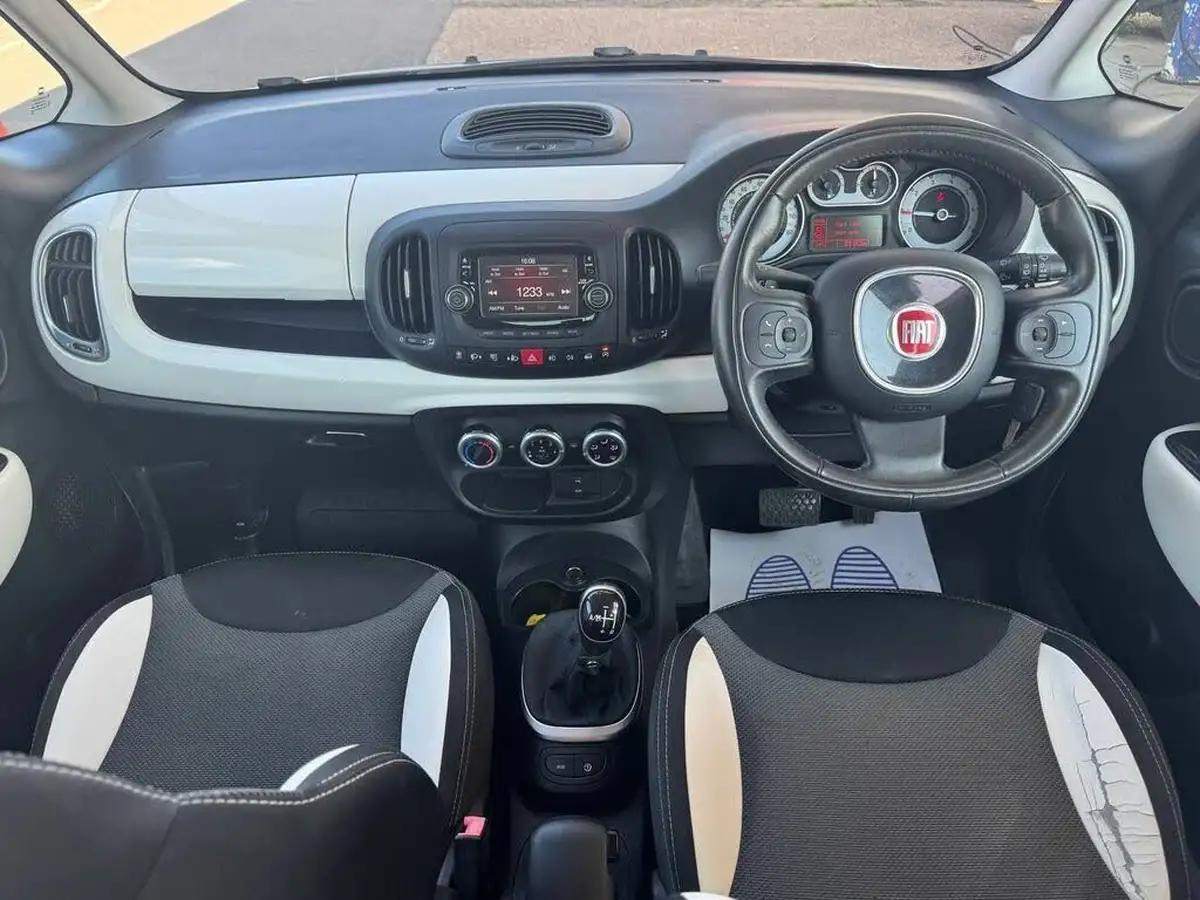 2014-fiat-500l-13-multijet-trekking-ss-dualogic-big-16