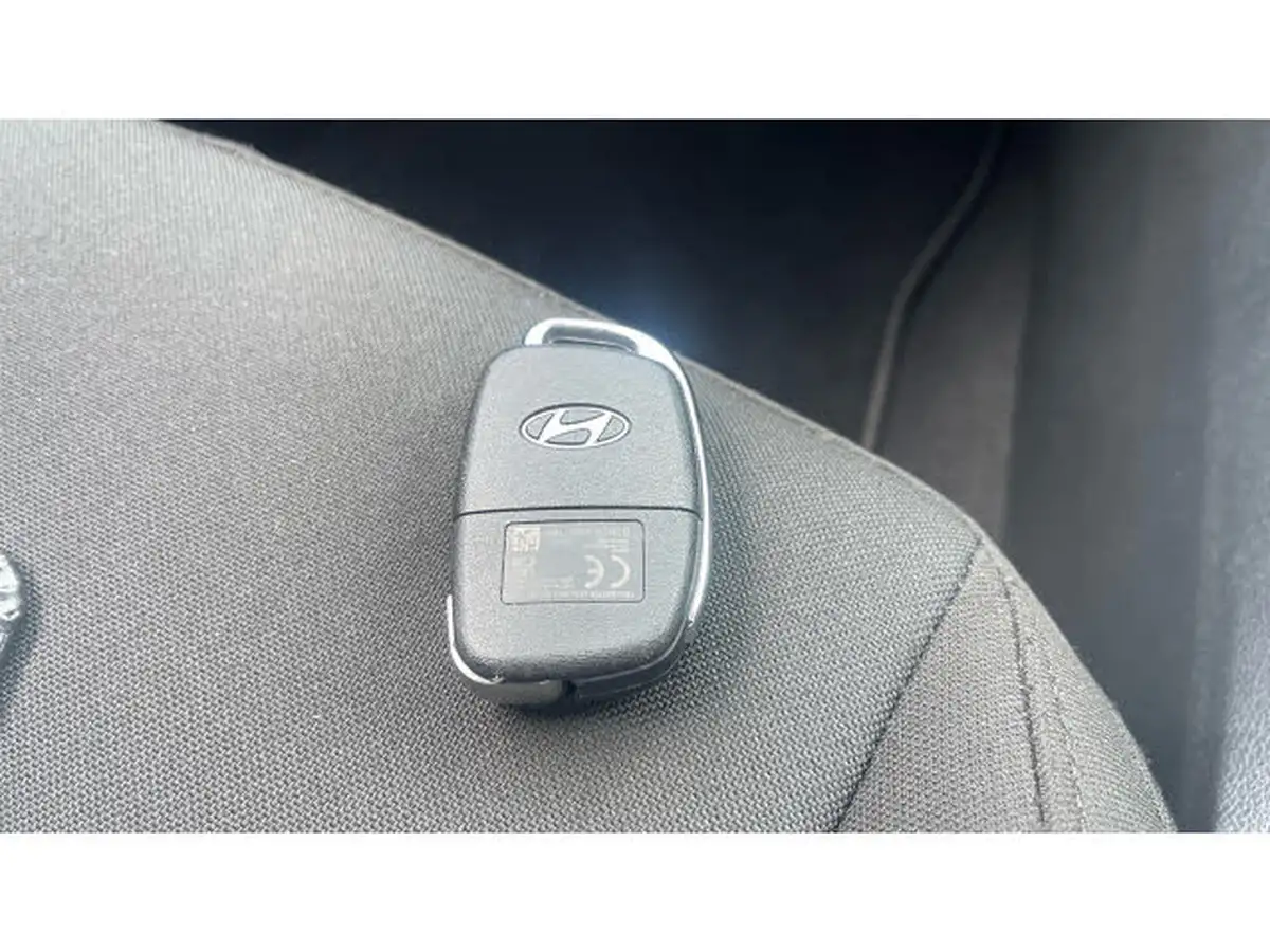 2025-hyundai-bayon-10-t-gdi-premium-100ps-7dct-big-19