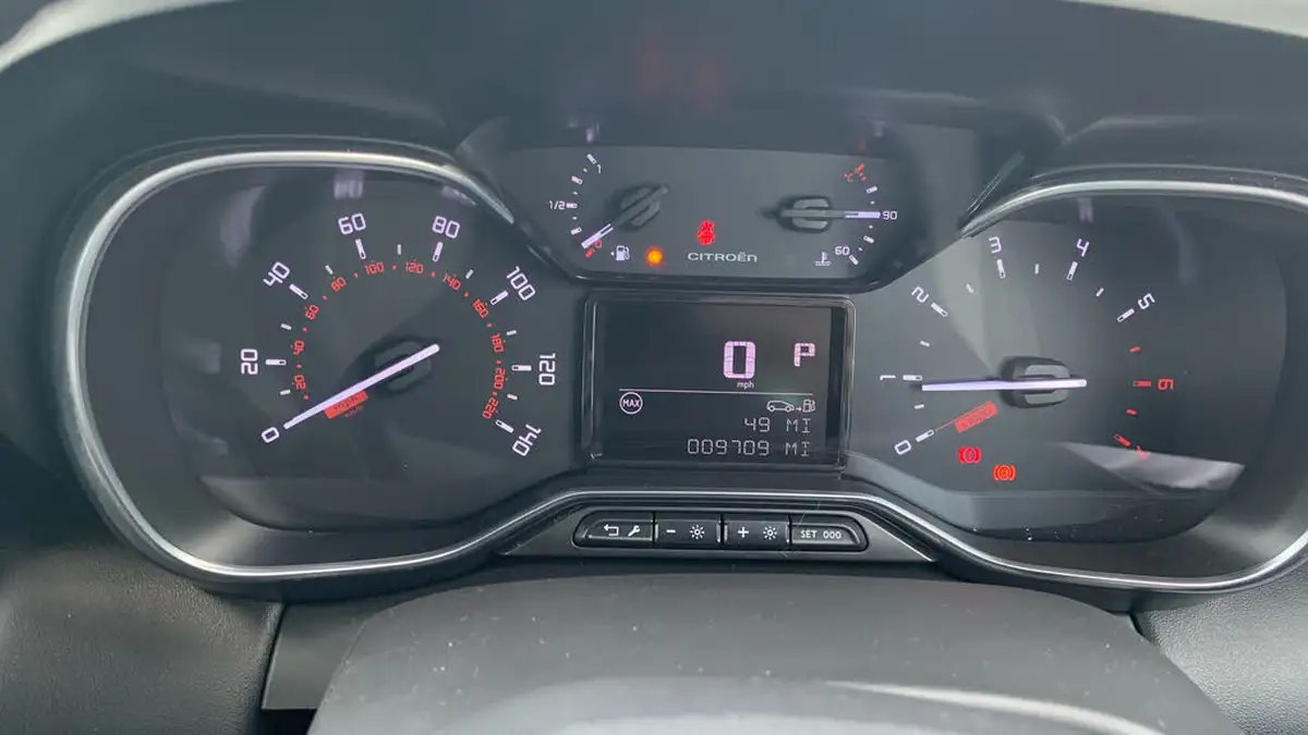2022-citroen-c3-aircross-12-puretech-shine-plus-130ps-eat6-big-40