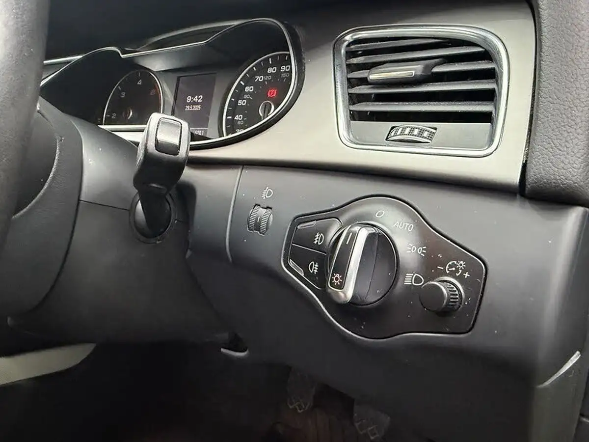 2012-audi-a4-20td-se-technik-136ps-big-23