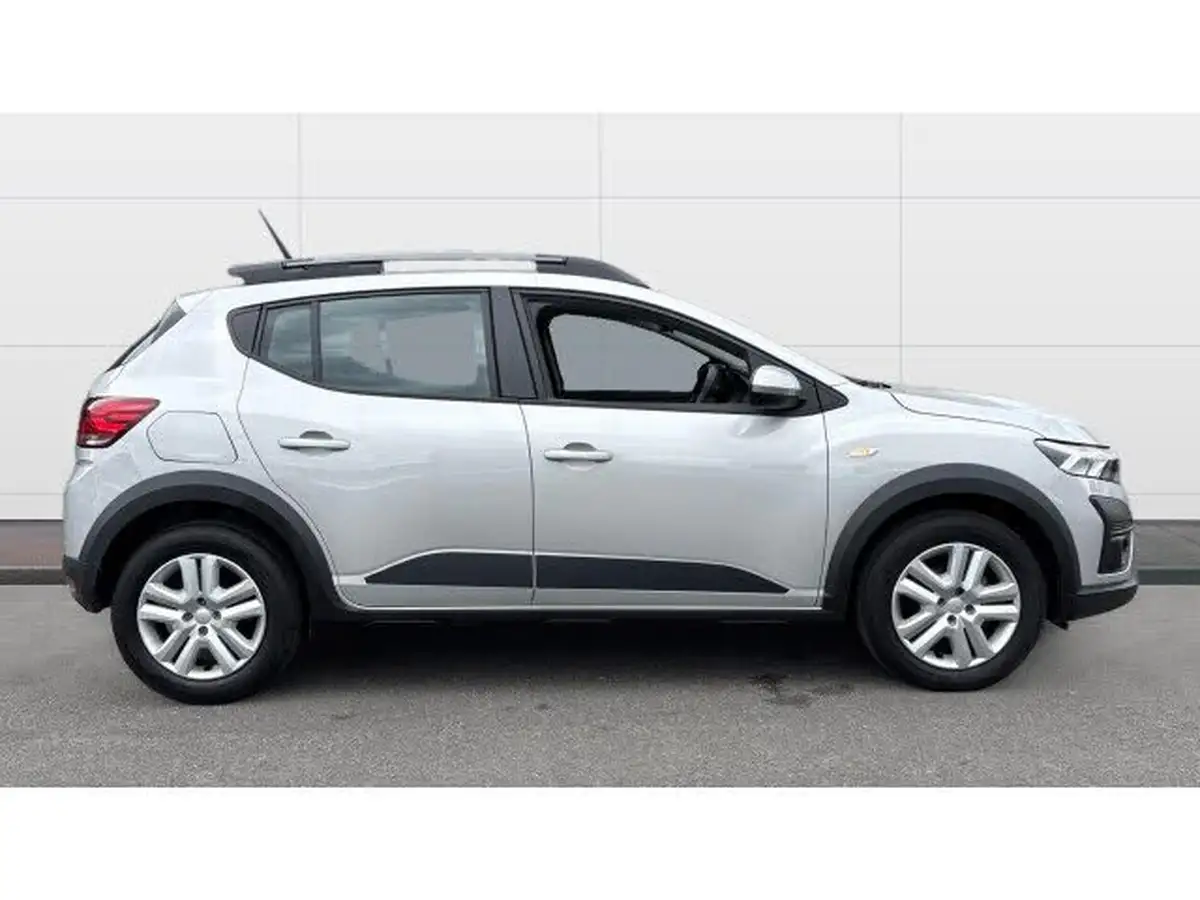 2024-dacia-sandero-stepway-10-tce-expression-90bhp-big-4