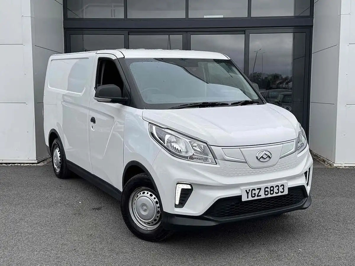 2021-maxus-e-deliver-3-e-l2h1-525kwh-platform-cab-big-0