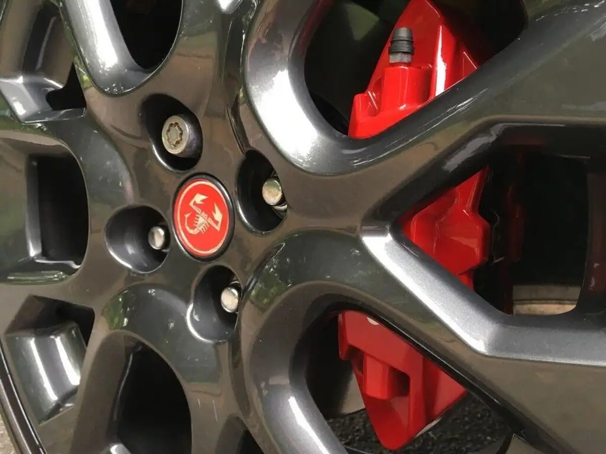 2016-abarth-124-14-multiair-spider-big-32