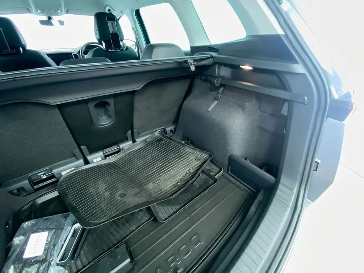 2023-skoda-karoq-15-tsi-se-l-big-27
