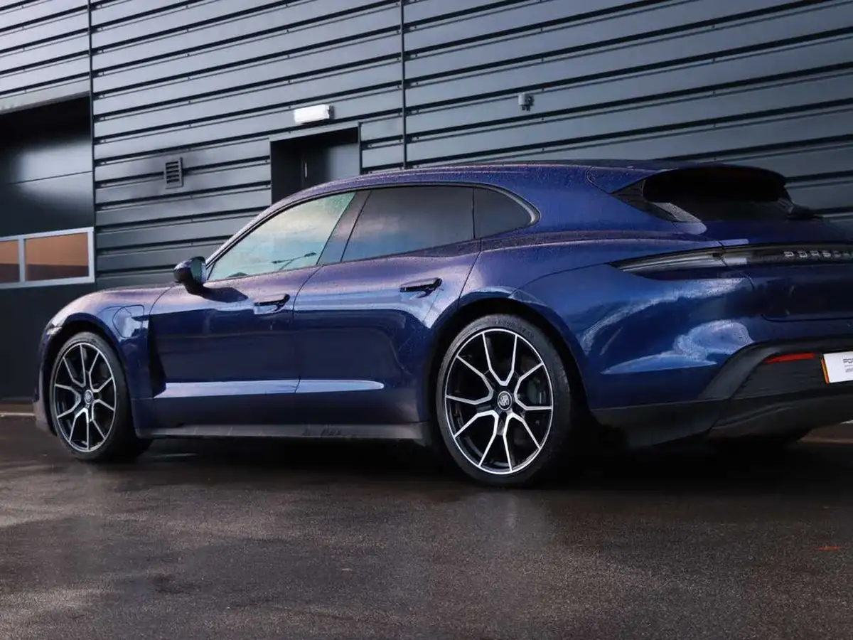 2023-porsche-taycan-e-sport-turismo-476ps-performance-battery-plus-big-20