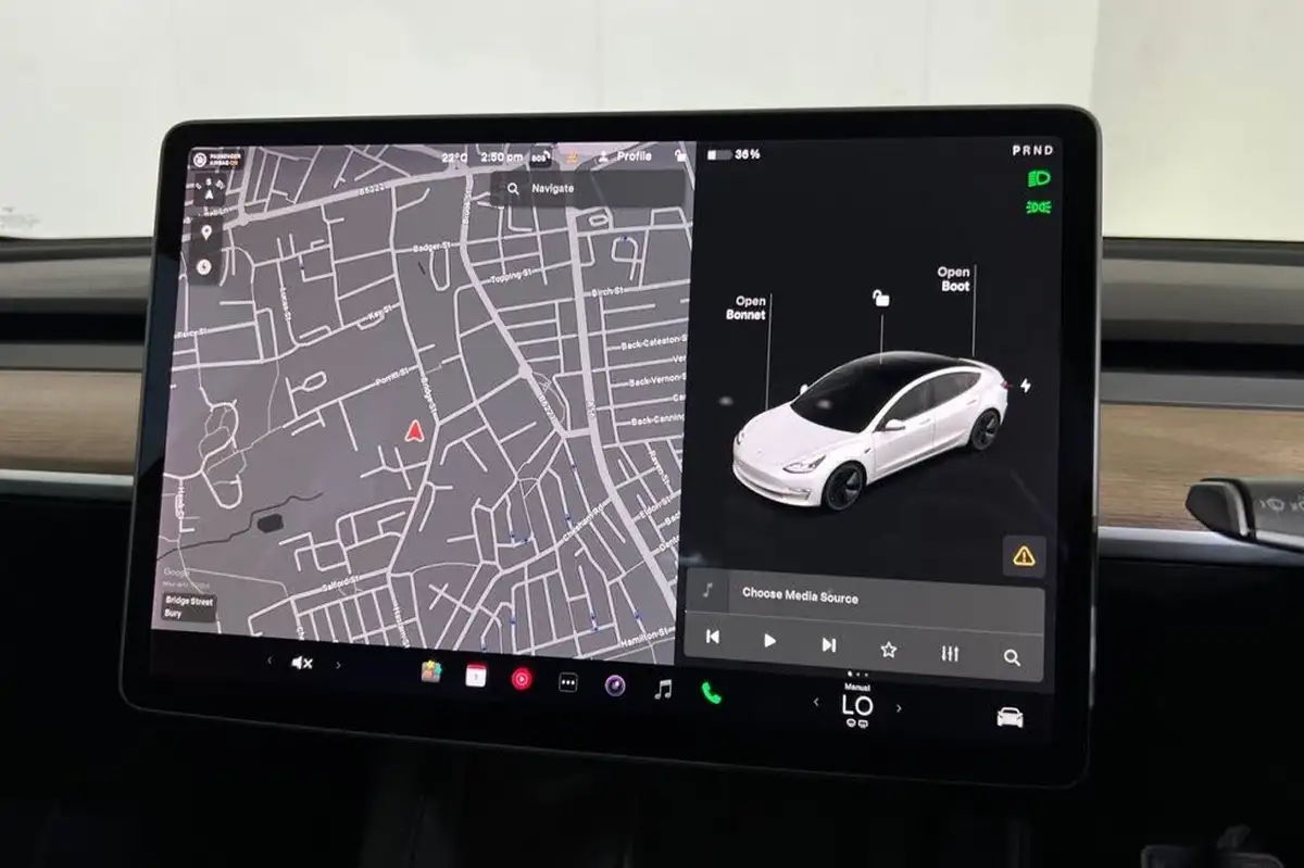 2021-tesla-model-3-e-long-range-awd-big-30