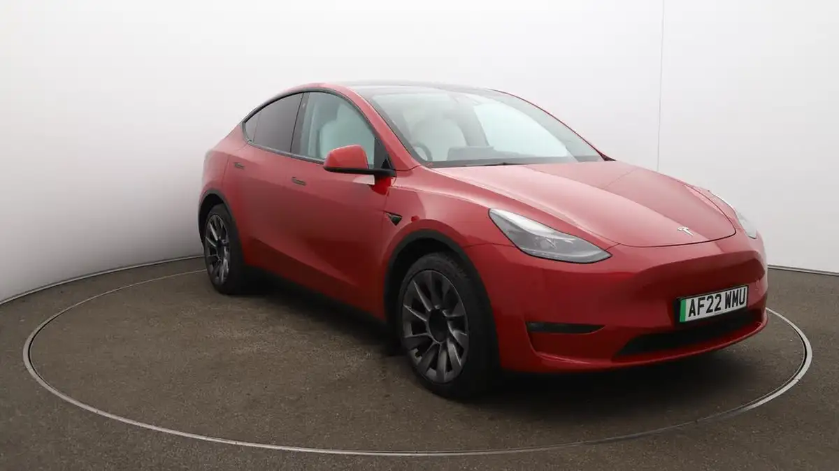 2022-tesla-model-y-e-long-range-big-42
