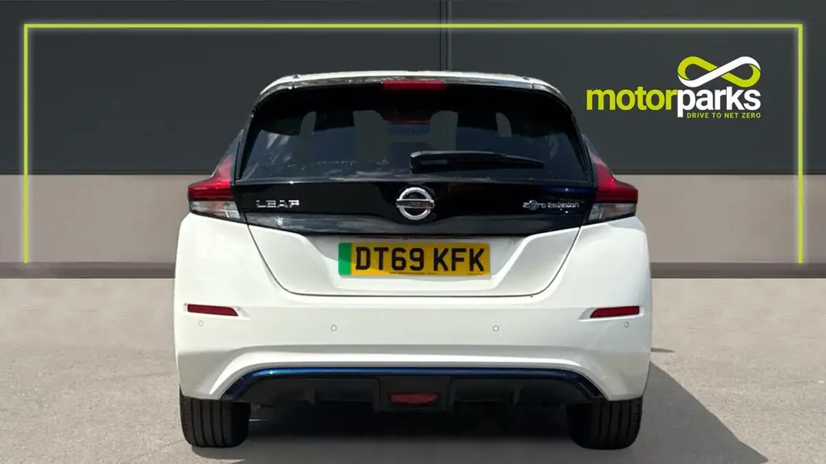 2020-nissan-leaf-e-tekna-big-3