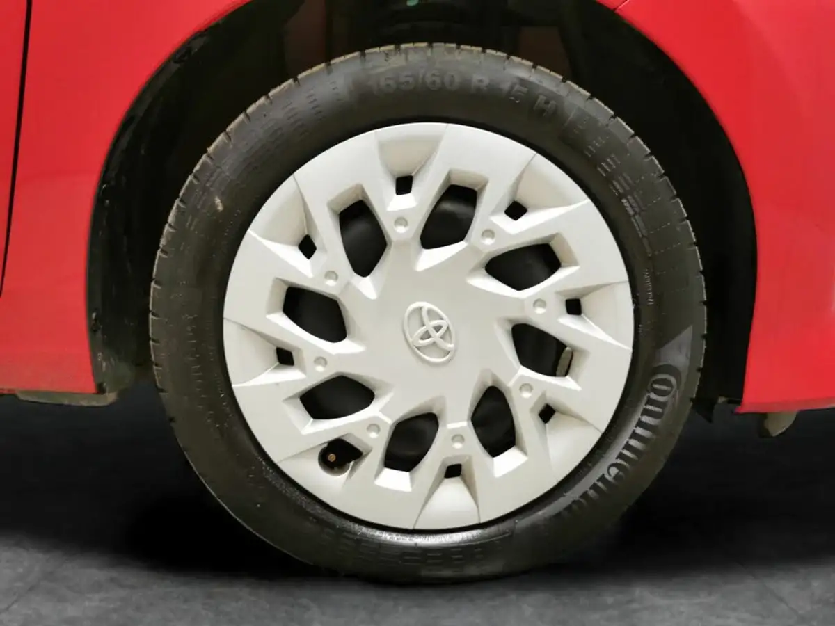 2021-toyota-aygo-10-vvt-i-x-play-tss-big-28