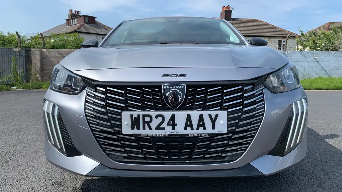 2024-peugeot-208-12-puretech-allure-big-15