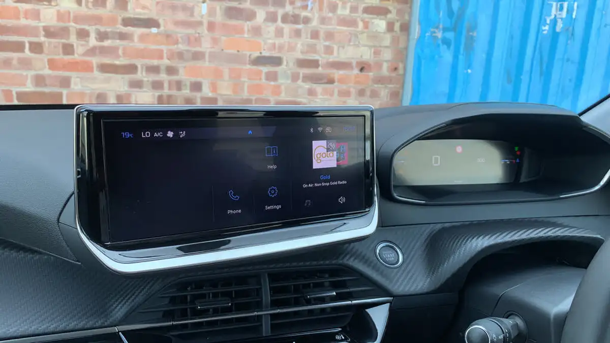 2024-peugeot-208-12-puretech-allure-big-39