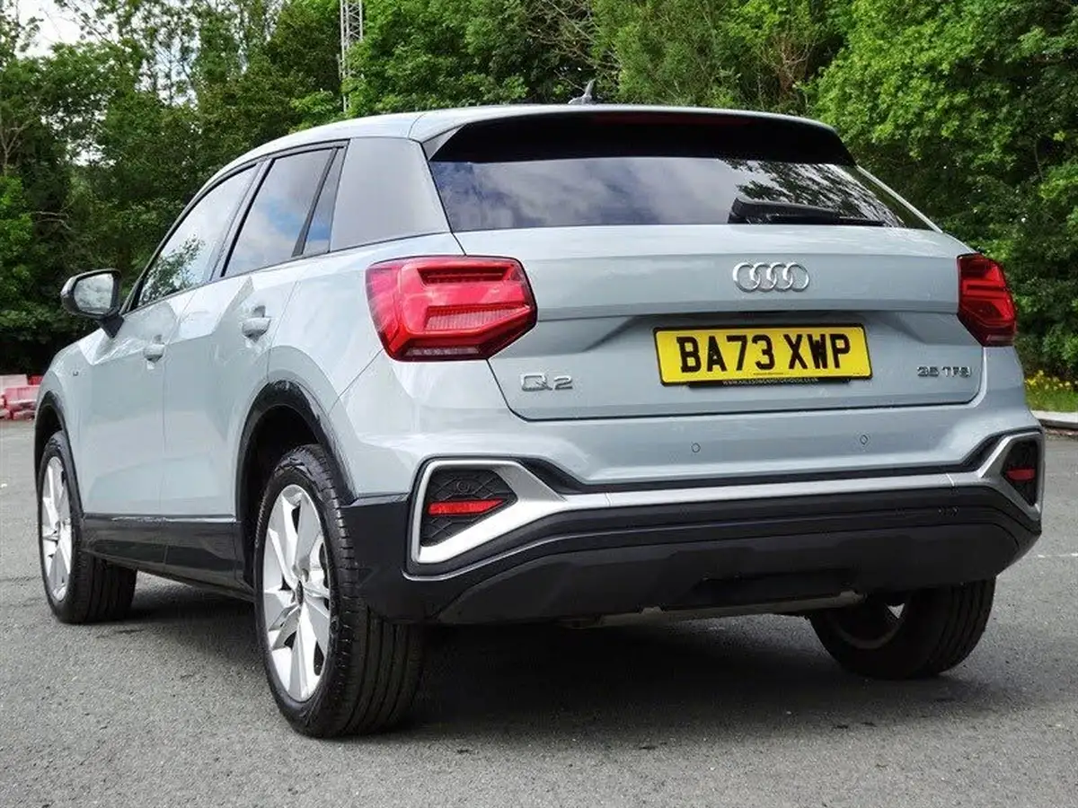2023-audi-q2-15-35-tfsi-s-line-tronic-big-3