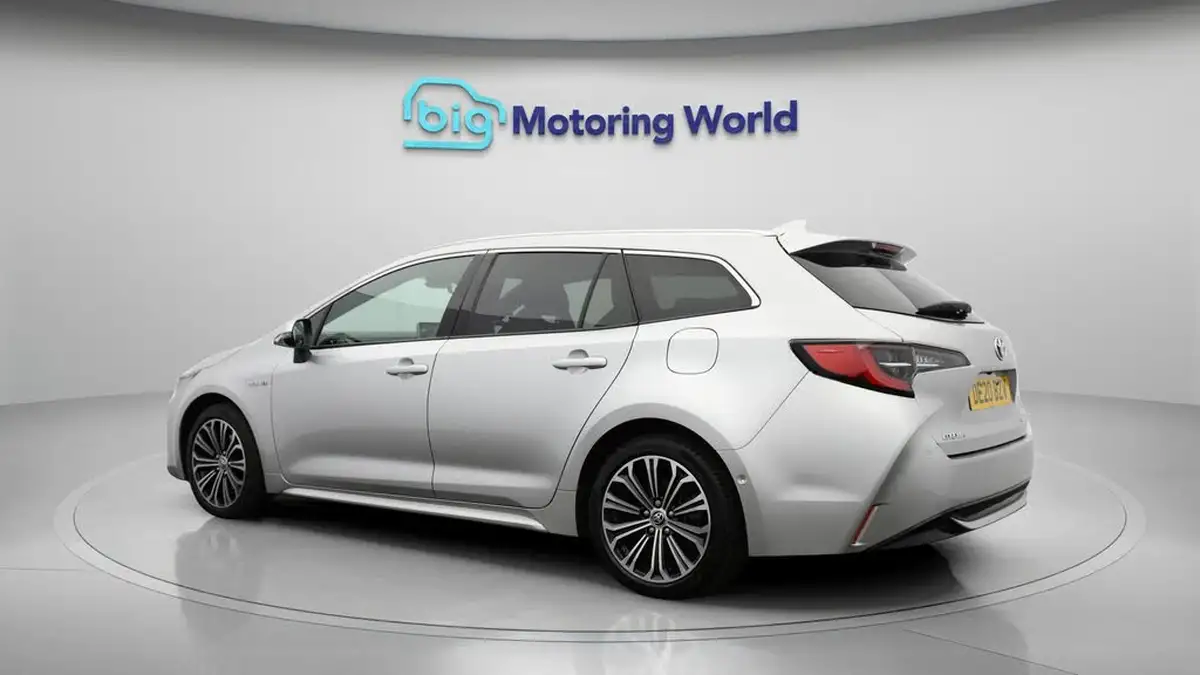 2020-toyota-corolla-20-vvt-i-excel-spare-wheel-touring-sports-big-5