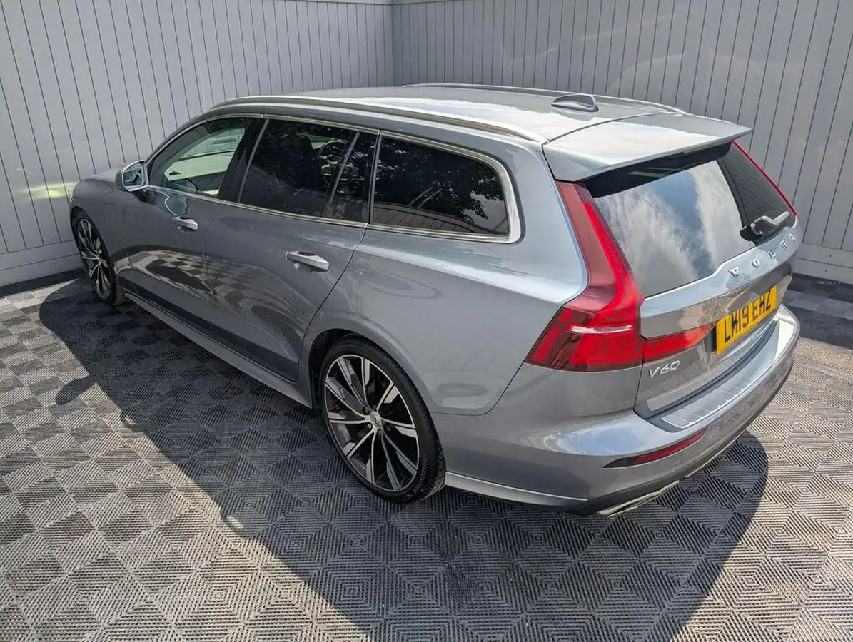 2019-volvo-v60-20td-d4-inscription-geartronic-big-49