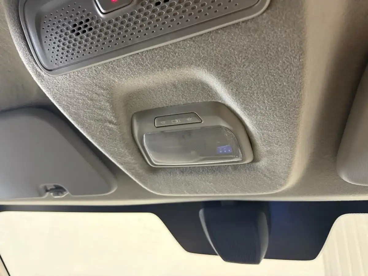 2021-maxus-e-deliver-3-e-l1h1-35kwh-big-19
