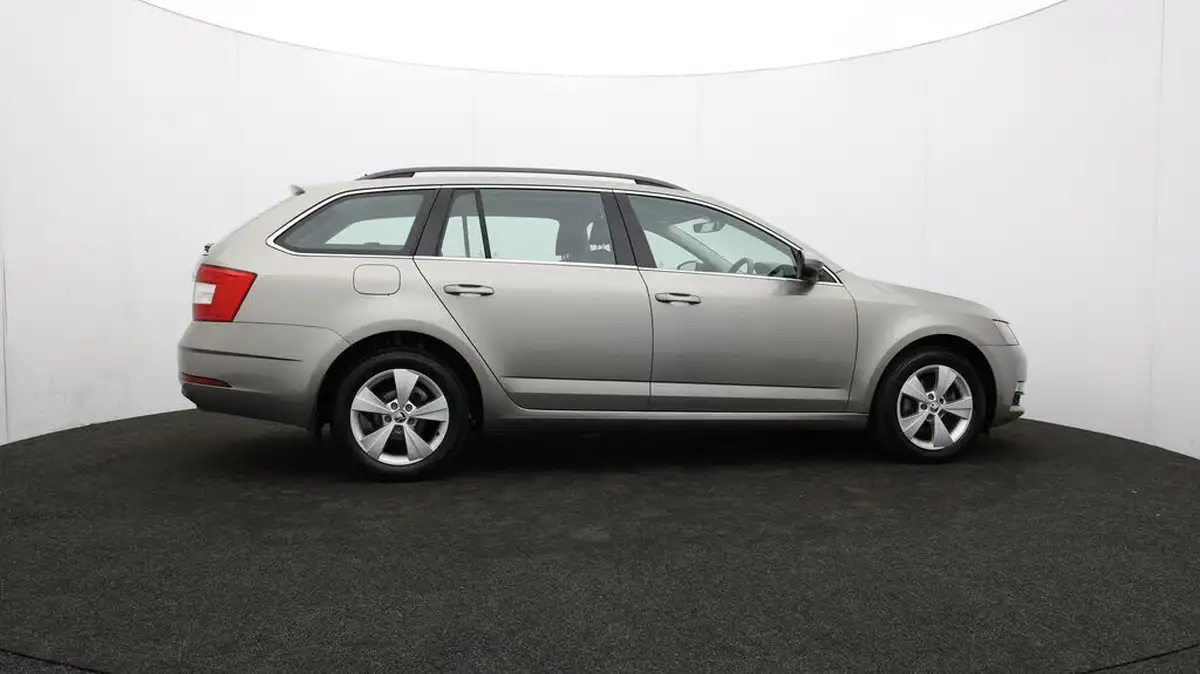 2019-skoda-octavia-10-tsi-se-technology-estate-big-42