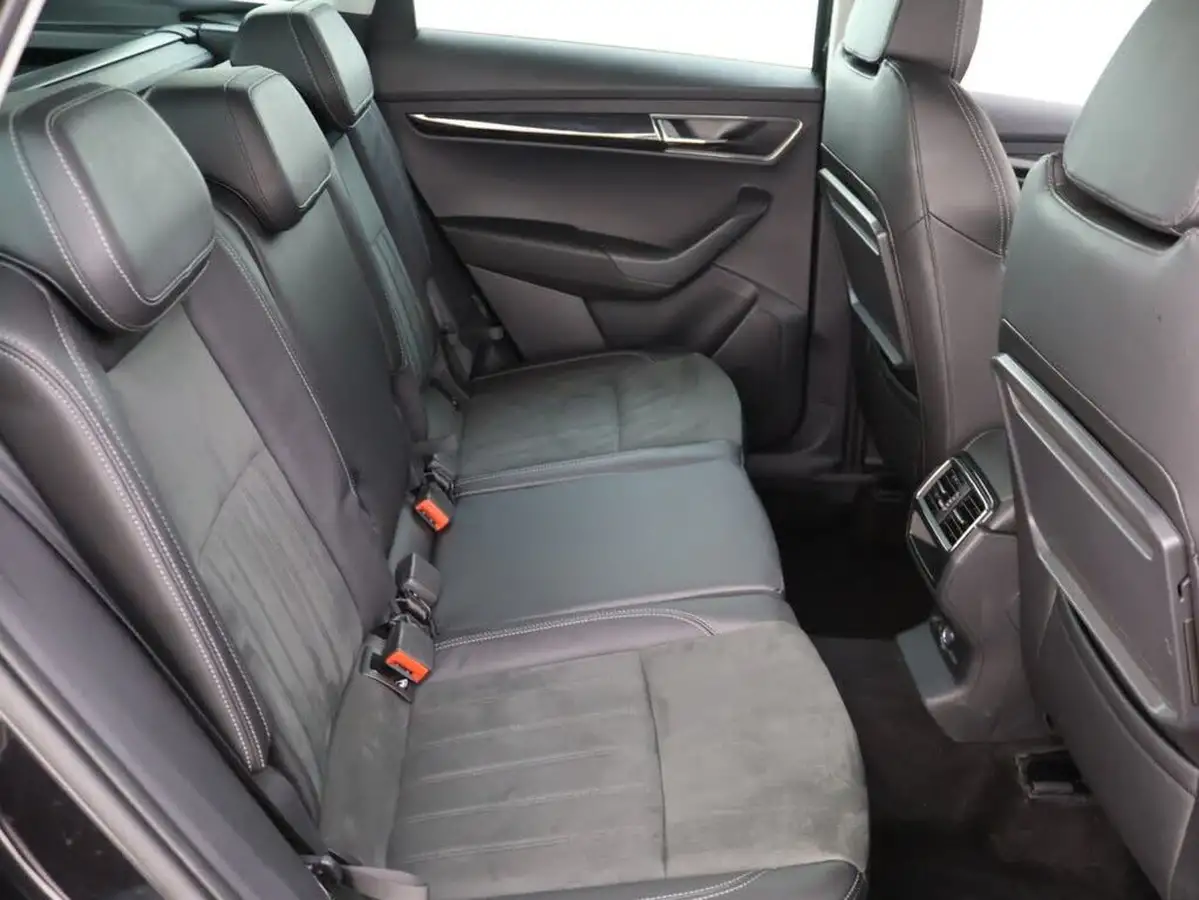 2021-skoda-karoq-15-tsi-se-l-big-18
