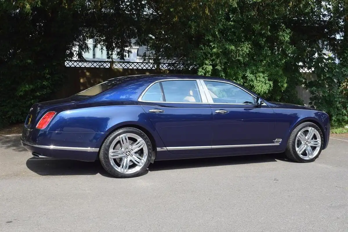 2011-bentley-mulsanne-675-big-45