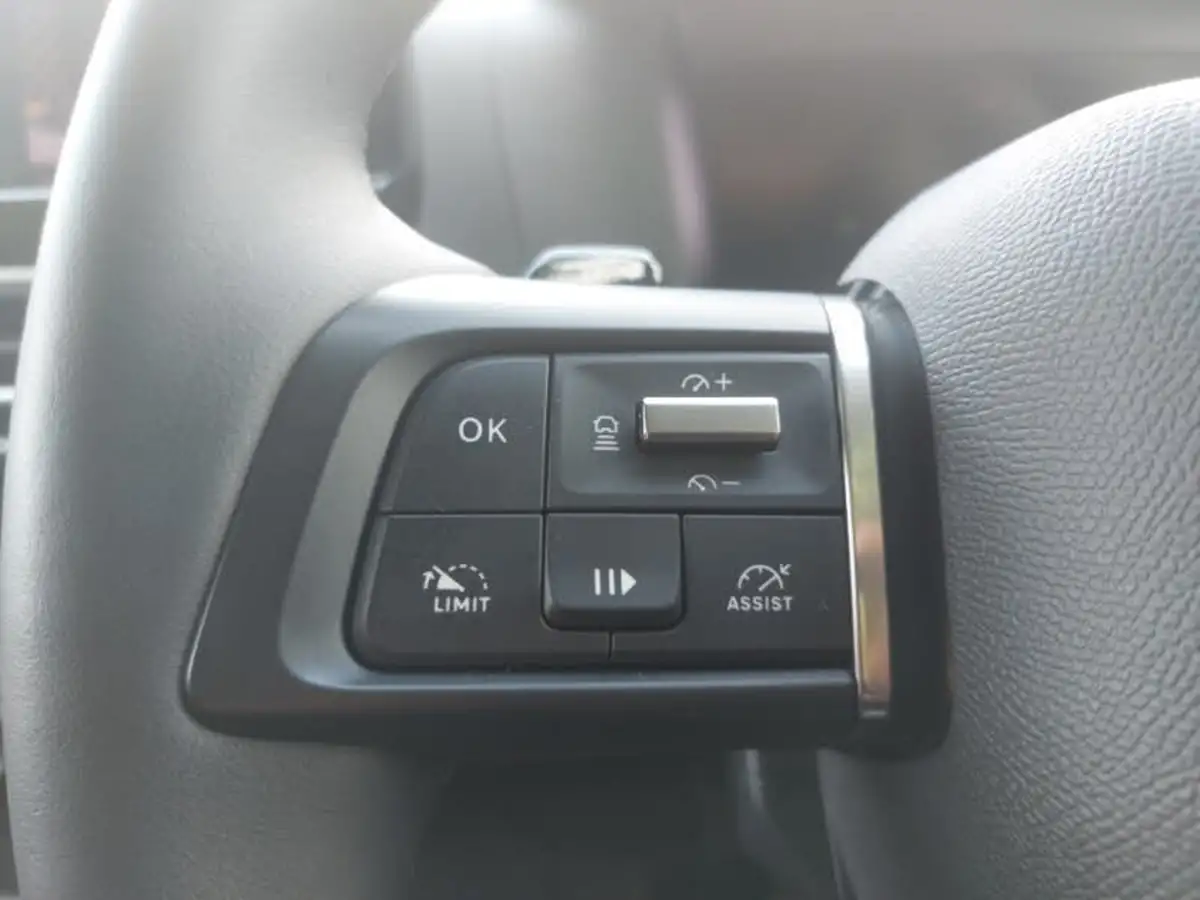 2024-citroen-c4-x-12-puretech-max-130ps-ss-eat8-big-11