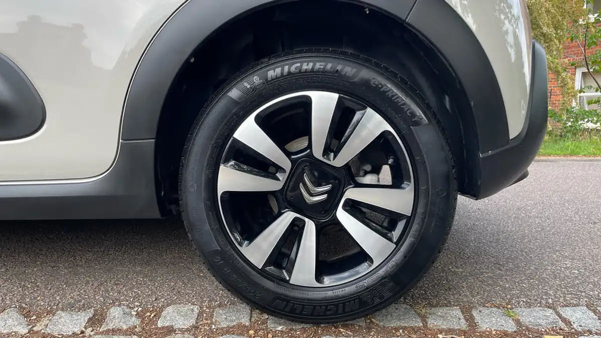 2023-citroen-c3-12-puretech-c-series-edition-110ps-ss-eat6-big-14