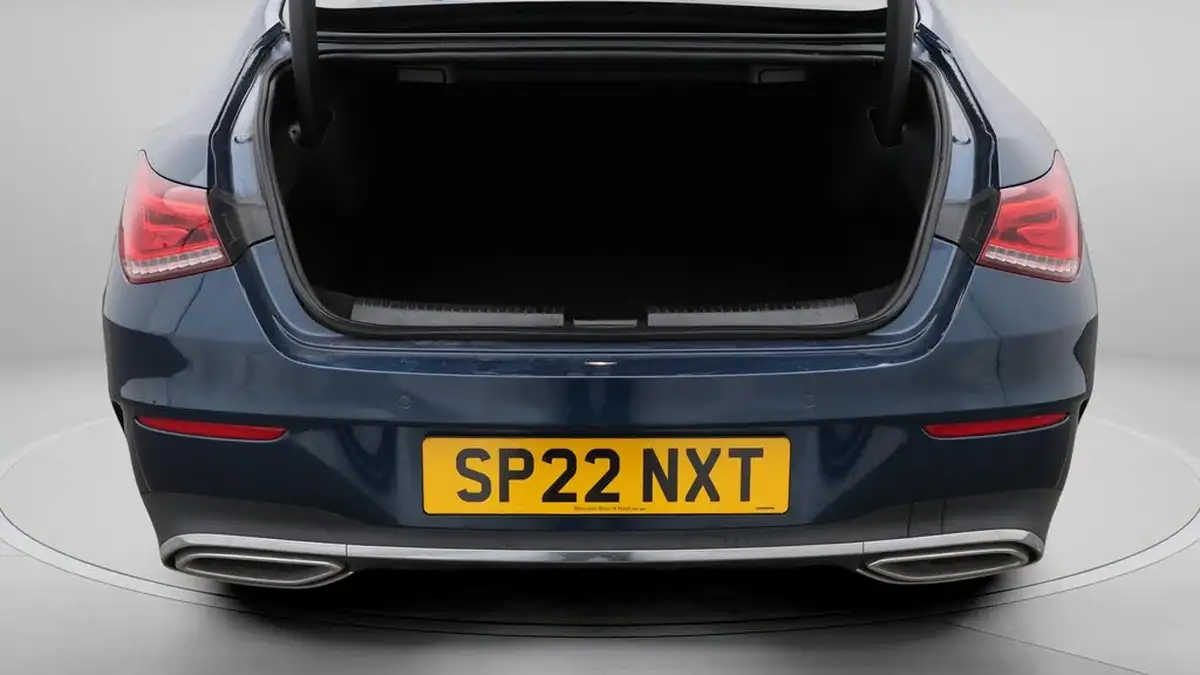 2022-mercedes-benz-cla-13-cla-180-amg-line-premium-plus-coupe-4d-big-17