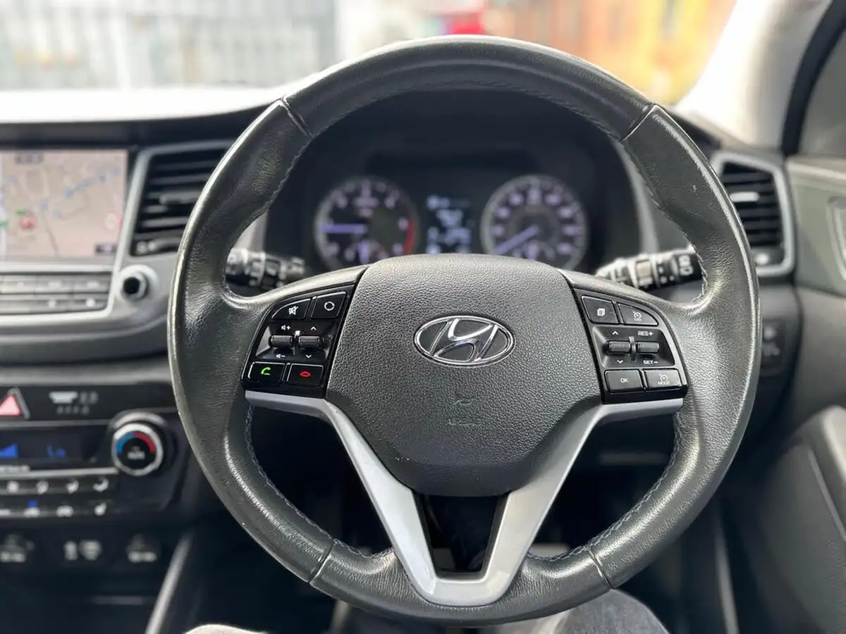 2017-hyundai-tucson-17crdi-blue-drive-se-nav-141ps-dct-big-16
