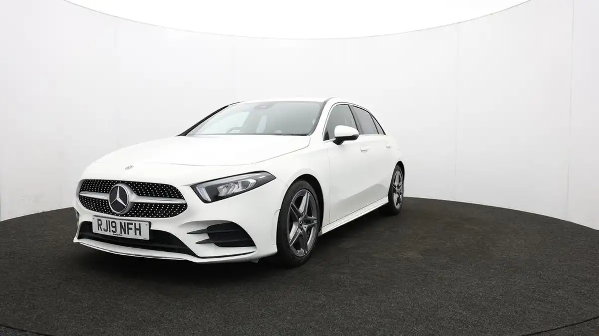 2019-mercedes-benz-a-class-20-a220-amg-line-hatchback-5d-big-61