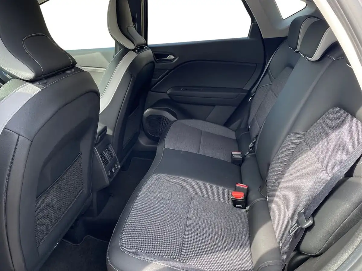 2023-renault-captur-16-techno-160ps-plug-in-big-10