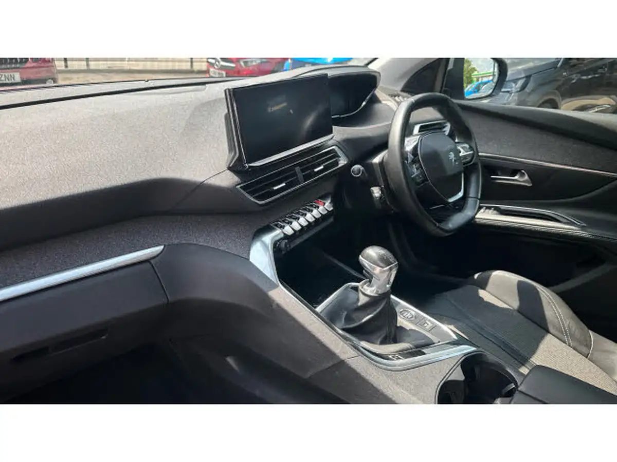 2021-peugeot-5008-suv-15-bluehdi-allure-premium-big-8