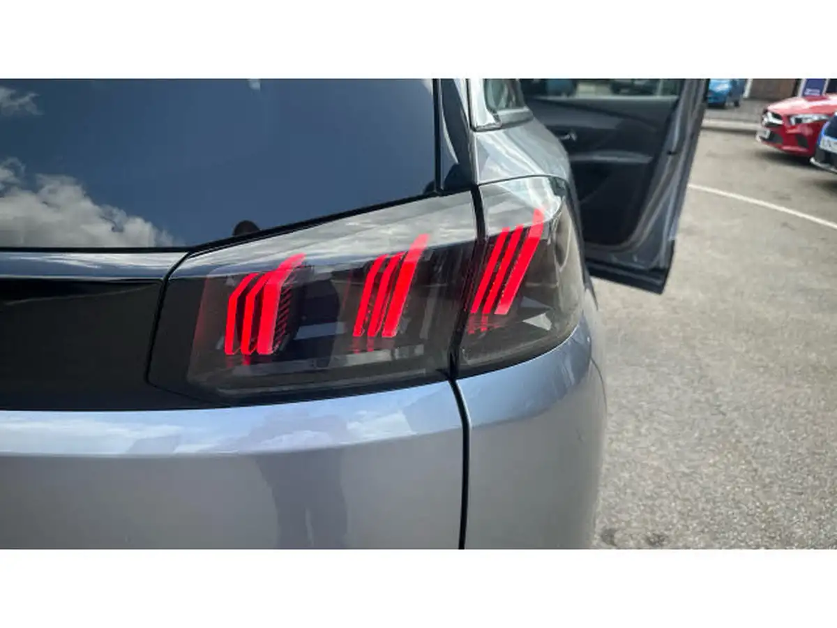 2021-peugeot-5008-suv-15-bluehdi-allure-premium-big-36