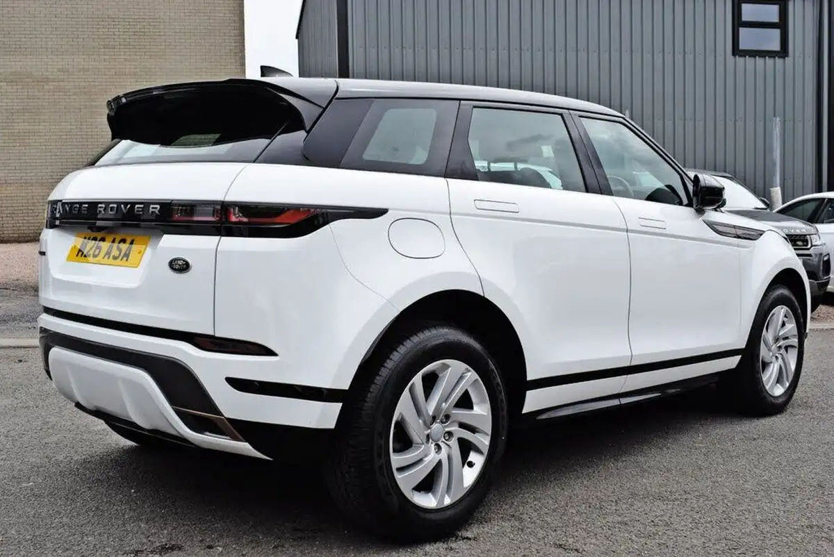 2022-land-rover-range-rover-evoque-20-d165-r-dynamic-s-big-3