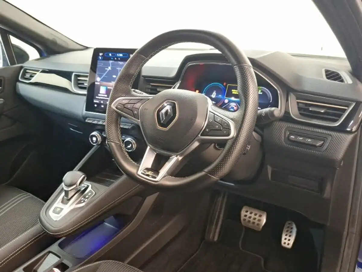 2024-renault-captur-16-e-tech-engineered-145ps-full-big-10