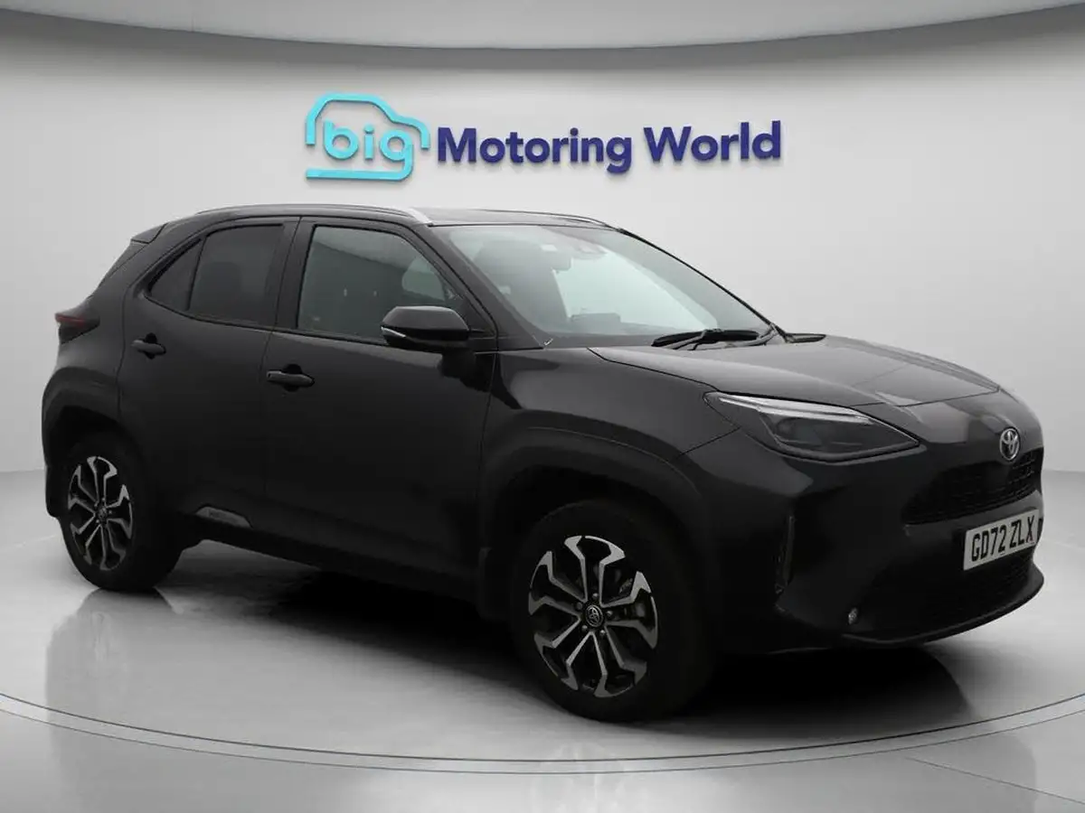 2022-toyota-yaris-cross-15-vvt-i-design-big-0