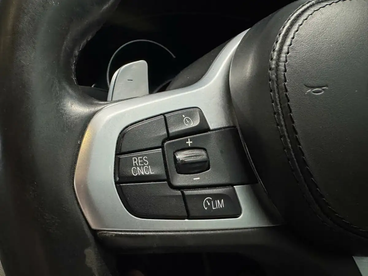 2018-bmw-5-series-20-530i-m-sport-touring-5d-big-18