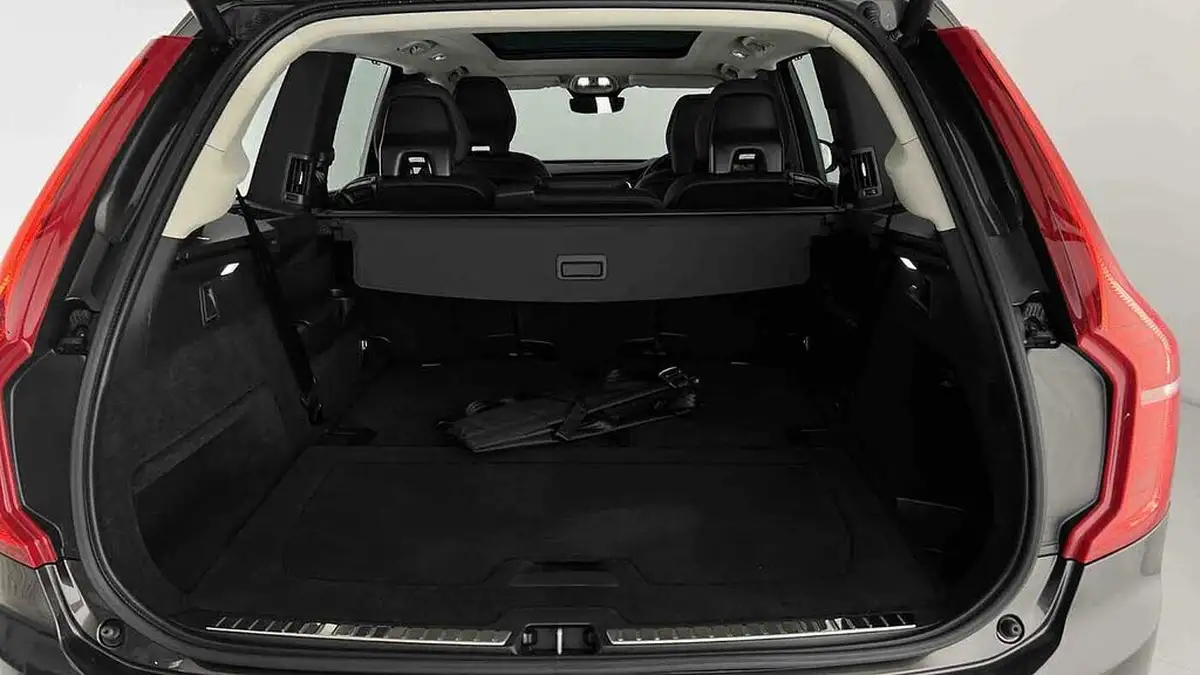 2023-volvo-xc90-20-b5-plus-big-18