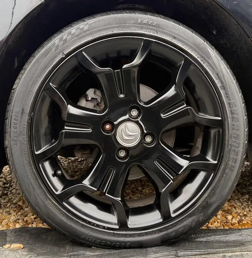 2013-citroen-ds3-16-dstyle-plus-vti-big-27