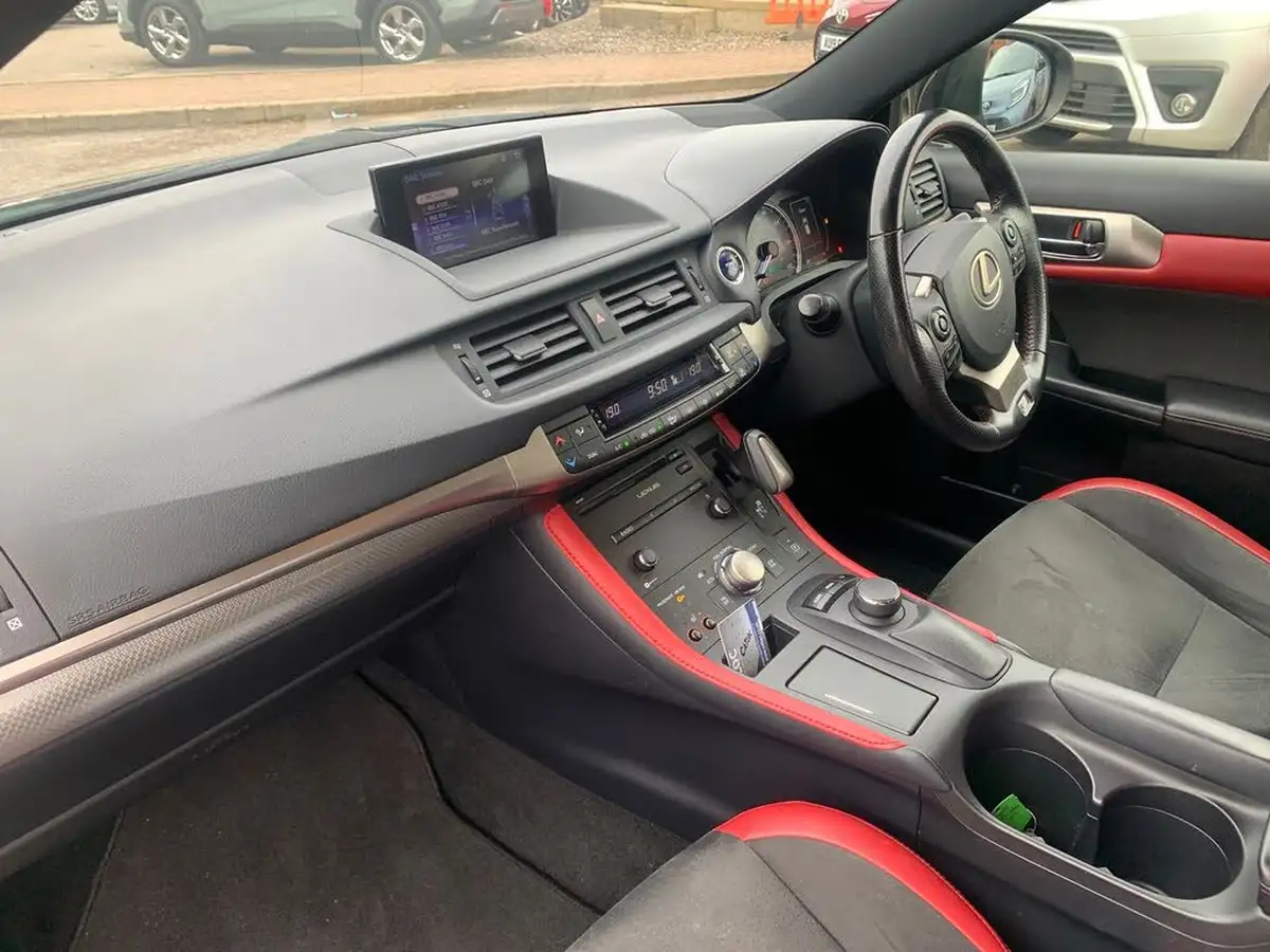 2018-lexus-ct-200h-18-f-sport-big-11
