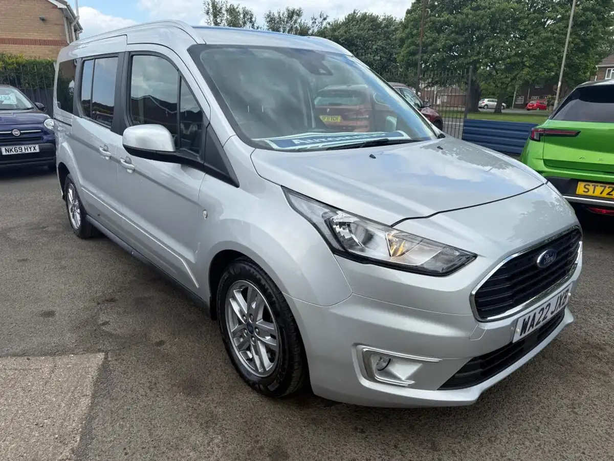 2022-ford-grand-tourneo-connect-15-titanium-120ps-ecoblue-1499cc-powershift-big-7