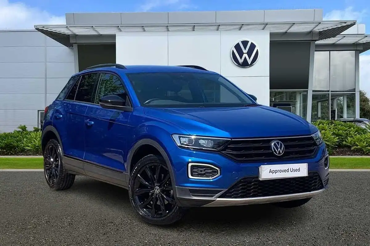 2021-volkswagen-t-roc-15-tsi-black-edition-big-0