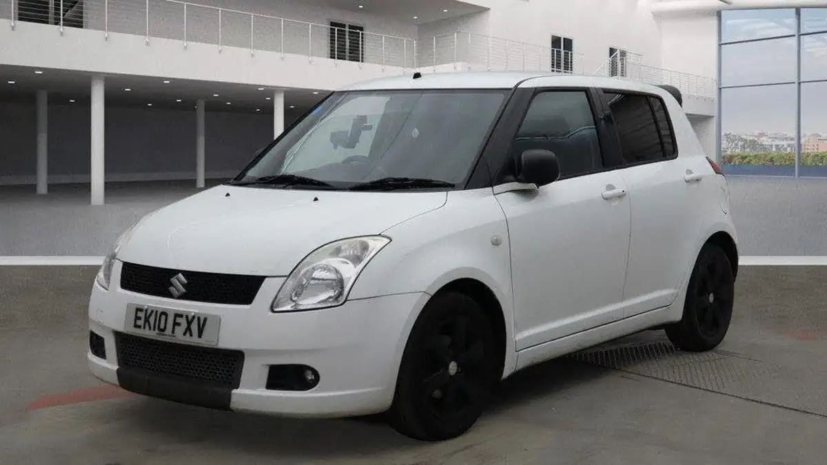 2010-suzuki-swift-15-sz4-big-6