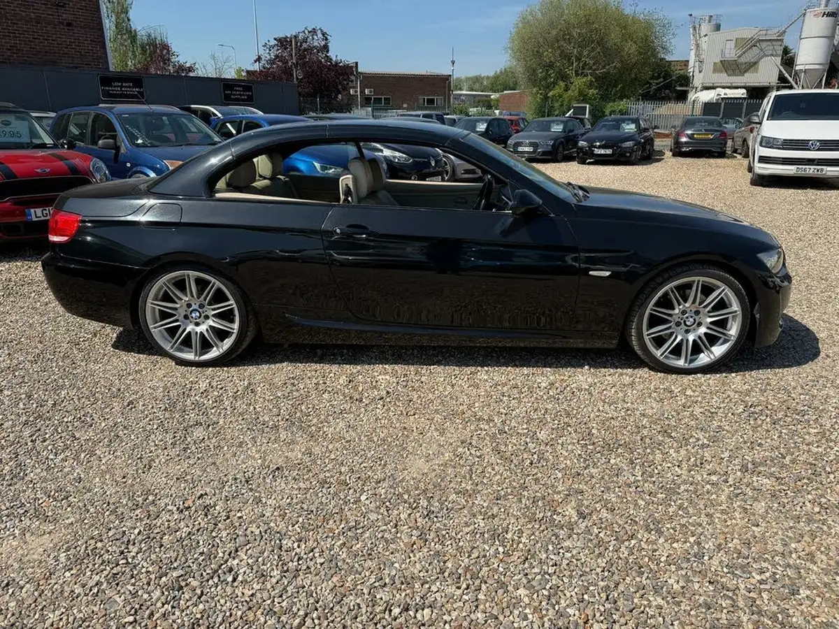 2009-bmw-3-series-20td-320d-m-sport-convertible-2d-big-9
