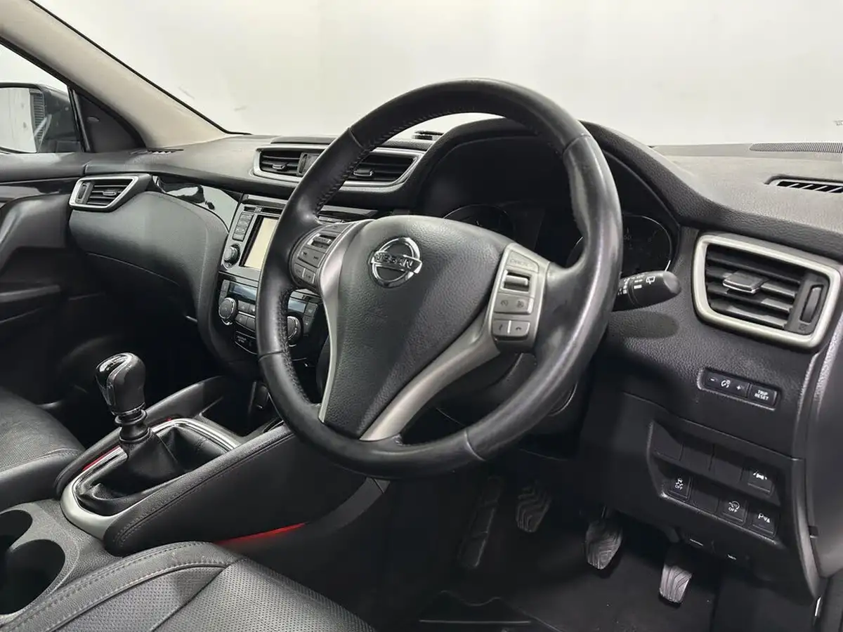 2016-nissan-qashqai-15dci-tekna-big-9