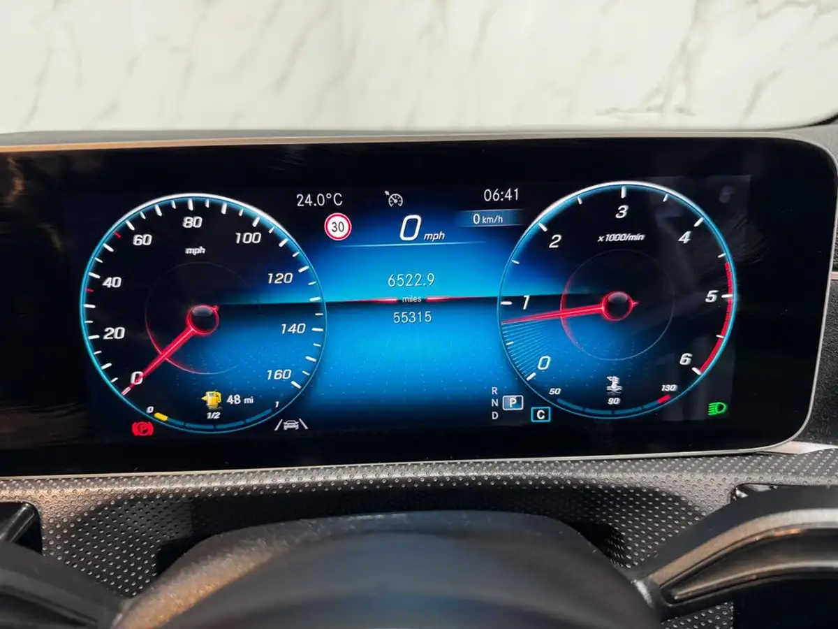 2019-mercedes-benz-a-class-20d-a200d-amg-line-premium-hatchback-5d-big-29